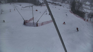 Skiareál Karolinka  - Spodní část sjezdovky skiareálu Karolinka - 2.1.2026 v 10:46