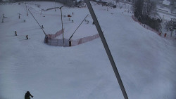 Spodní část sjezdovky skiareálu Karolinka