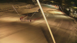 Spodní část sjezdovky skiareálu Karolinka