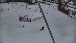 Spodní část sjezdovky skiareálu Karolinka