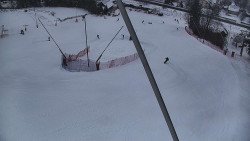 Spodní část sjezdovky skiareálu Karolinka