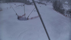 Spodní část sjezdovky skiareálu Karolinka