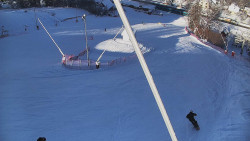 Spodní část sjezdovky skiareálu Karolinka