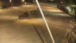 Spodní část sjezdovky skiareálu Karolinka