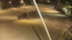 Spodní část sjezdovky skiareálu Karolinka