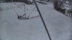 Spodní část sjezdovky skiareálu Karolinka