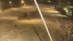 Spodní část sjezdovky skiareálu Karolinka