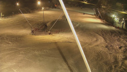 Spodní část sjezdovky skiareálu Karolinka