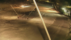 Spodní část sjezdovky skiareálu Karolinka