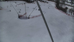 Spodní část sjezdovky skiareálu Karolinka