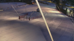 Spodní část sjezdovky skiareálu Karolinka