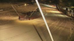 Spodní část sjezdovky skiareálu Karolinka