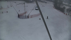 Spodní část sjezdovky skiareálu Karolinka