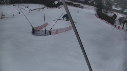 Spodní část sjezdovky skiareálu Karolinka