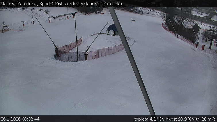 Skiareál Karolinka  - Spodní část sjezdovky skiareálu Karolinka - 26.1.2026 v 08:32
