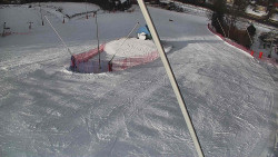 Spodní část sjezdovky skiareálu Karolinka