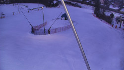 Spodní část sjezdovky skiareálu Karolinka