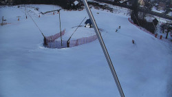 Spodní část sjezdovky skiareálu Karolinka