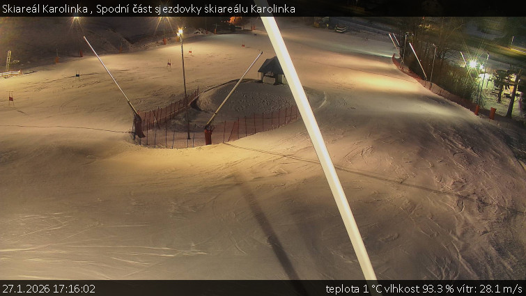 Skiareál Karolinka  - Spodní část sjezdovky skiareálu Karolinka - 27.1.2026 v 17:16