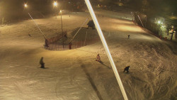 Spodní část sjezdovky skiareálu Karolinka