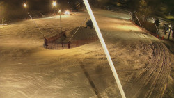 Spodní část sjezdovky skiareálu Karolinka