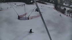 Spodní část sjezdovky skiareálu Karolinka