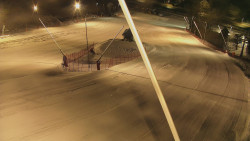 Spodní část sjezdovky skiareálu Karolinka