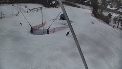 Spodní část sjezdovky skiareálu Karolinka