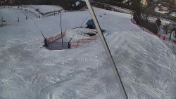 Spodní část sjezdovky skiareálu Karolinka