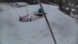 Spodní část sjezdovky skiareálu Karolinka