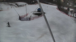 Spodní část sjezdovky skiareálu Karolinka