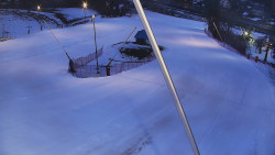 Spodní část sjezdovky skiareálu Karolinka