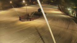 Spodní část sjezdovky skiareálu Karolinka