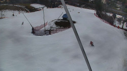 Spodní část sjezdovky skiareálu Karolinka