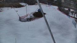 Spodní část sjezdovky skiareálu Karolinka