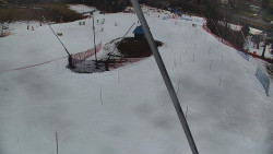 Spodní část sjezdovky skiareálu Karolinka