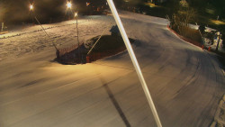 Spodní část sjezdovky skiareálu Karolinka