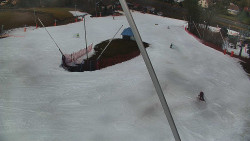 Spodní část sjezdovky skiareálu Karolinka