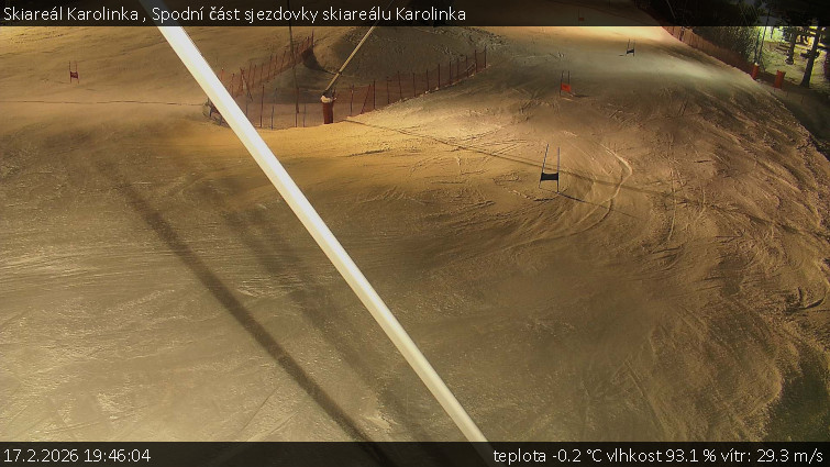 Skiareál Karolinka  - Spodní část sjezdovky skiareálu Karolinka - 17.2.2026 v 19:46