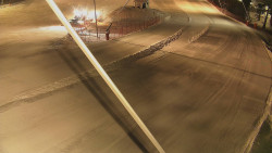 Spodní část sjezdovky skiareálu Karolinka