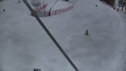 Spodní část sjezdovky skiareálu Karolinka