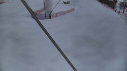 Spodní část sjezdovky skiareálu Karolinka