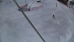 Spodní část sjezdovky skiareálu Karolinka