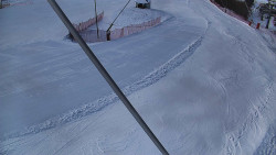 Spodní část sjezdovky skiareálu Karolinka