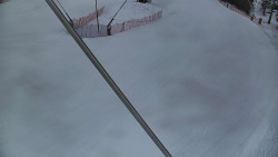 Spodní část sjezdovky skiareálu Karolinka