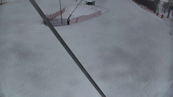Spodní část sjezdovky skiareálu Karolinka