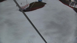 Spodní část sjezdovky skiareálu Karolinka