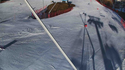 Spodní část sjezdovky skiareálu Karolinka