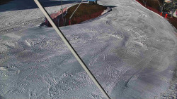 Spodní část sjezdovky skiareálu Karolinka