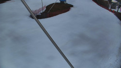 Spodní část sjezdovky skiareálu Karolinka